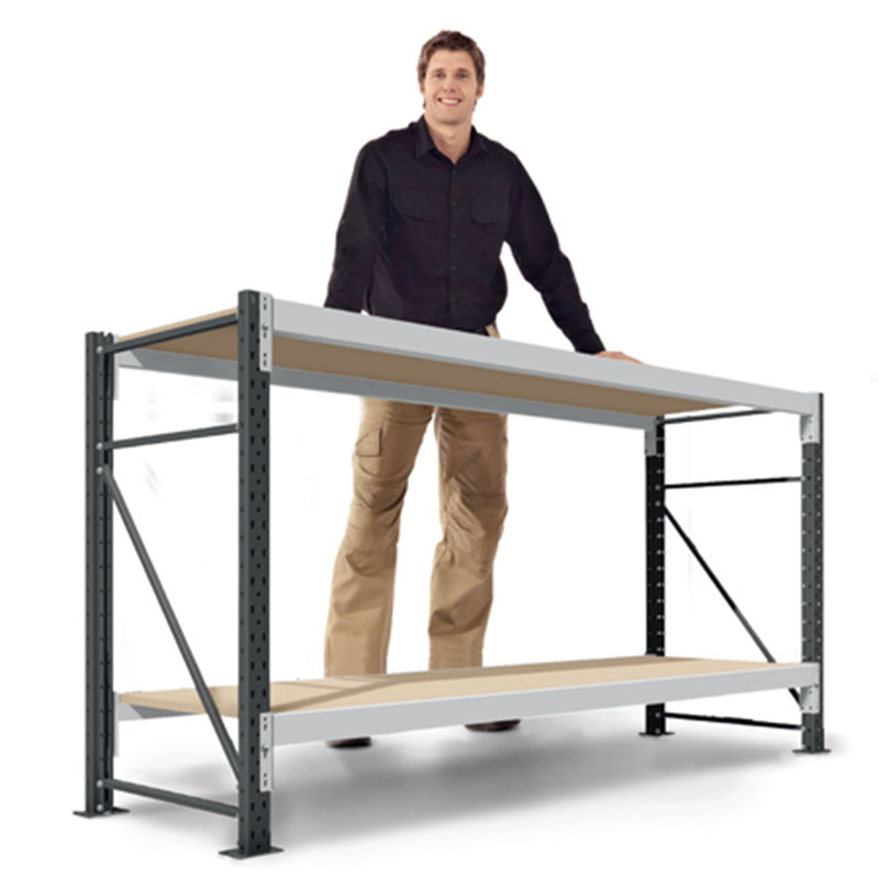 Ultima Longspan 2 Workbench with person